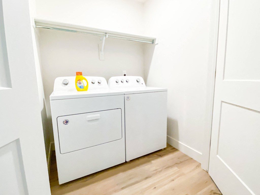 whirlpool appliances including washer/dryer  every home