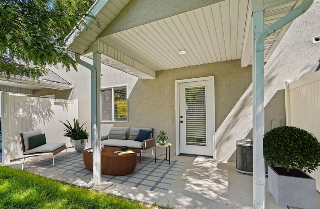 Angel's Landing - Exterior