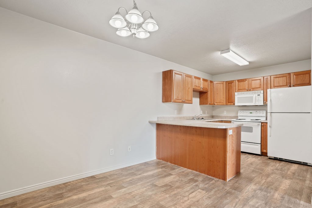 Deer Creek Village Apartments for rent in Layton, UT