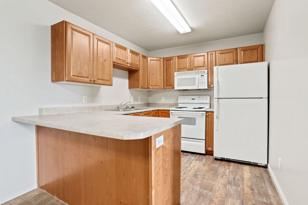 Deer Creek Village Apartments for rent in Layton, UT