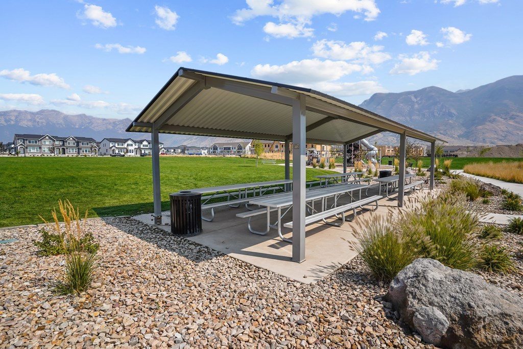 community picnic area near Crestview at Highland townhomes in Highland, UT