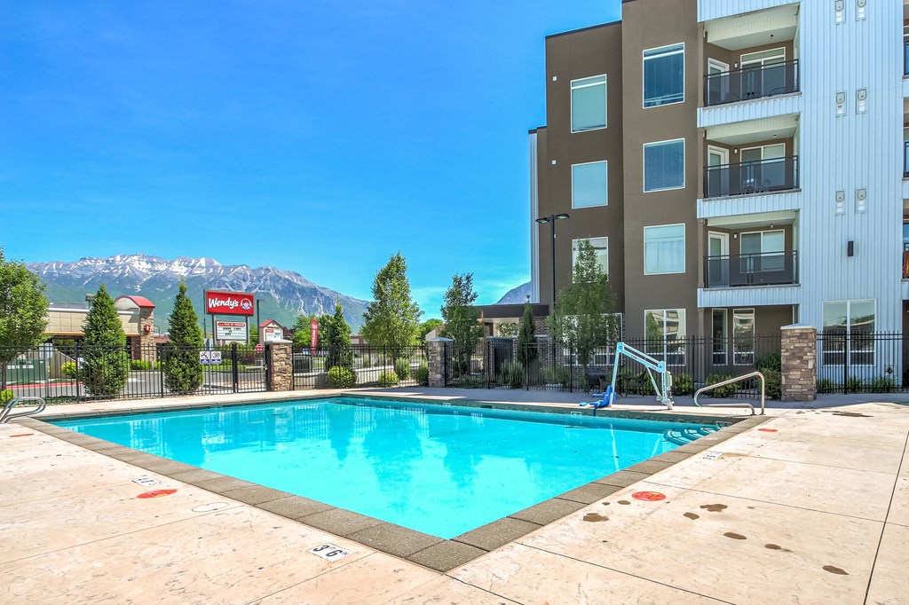 the enclave at homecoming terra vista swimming pool