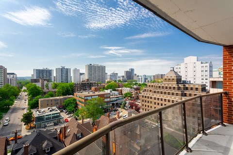 Balcony Right