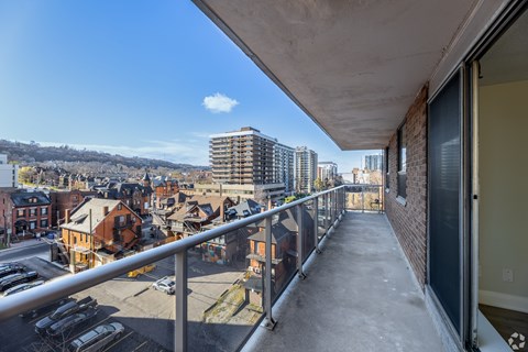 Balcony Right