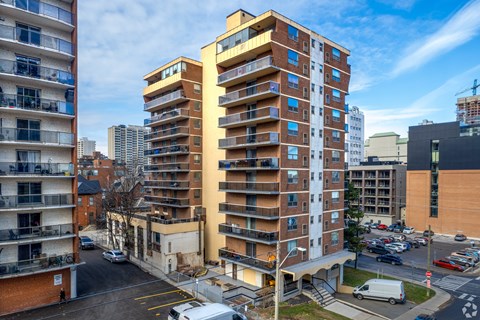 Exterior 3