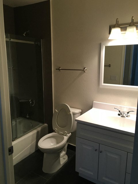 this is a photo of the bathroom in the 1 bedroom clipper floor plan at nant