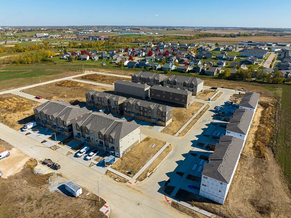 Rose Cottage Villas Apartments, 8621 Prairie View Ln SW, Cedar Rapids