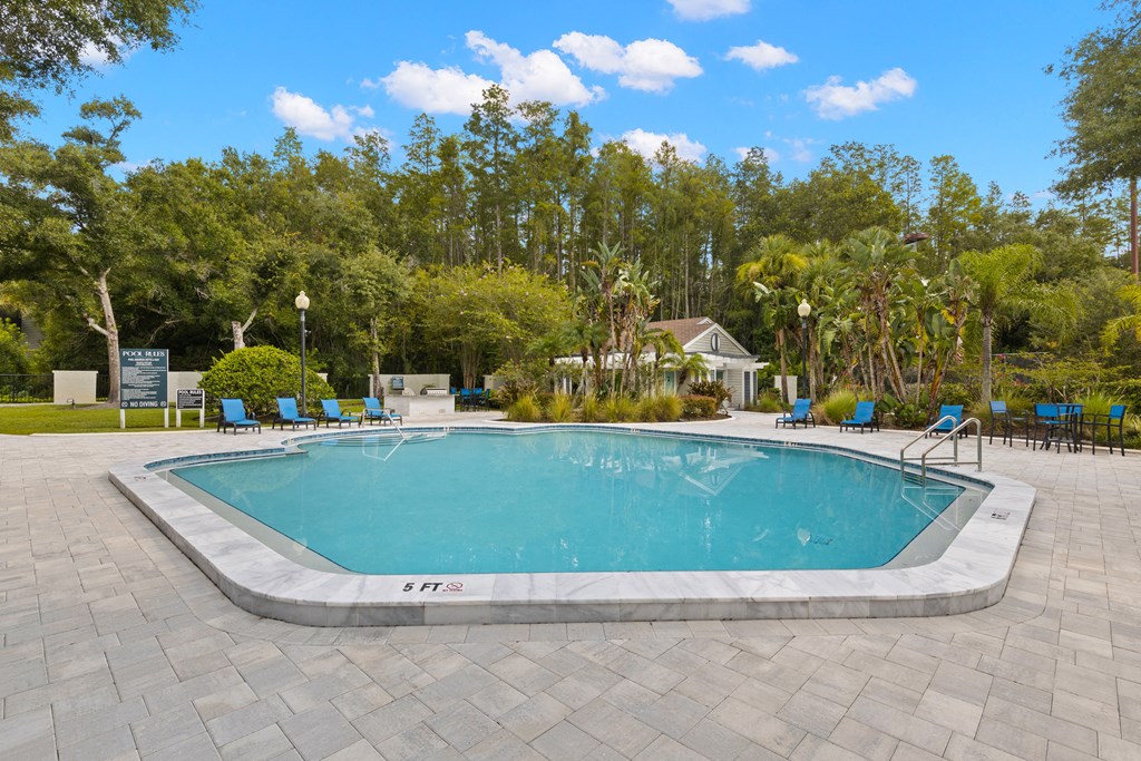 the swimming pool at the resort at longboat key club
