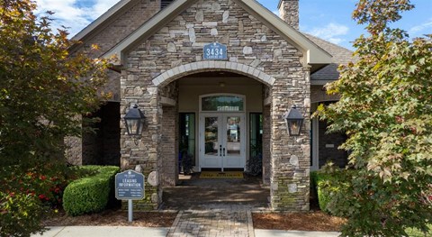 The Vinings At Laurel Creek