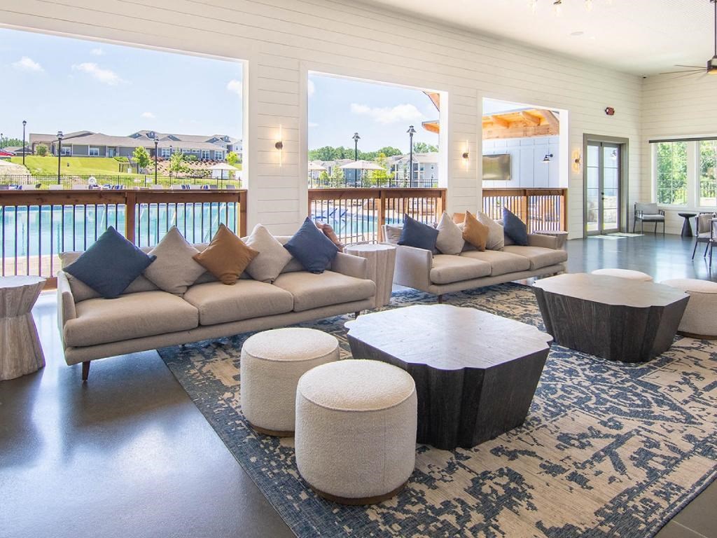 seamless patterned texture in the form of patched overlapping polka dots