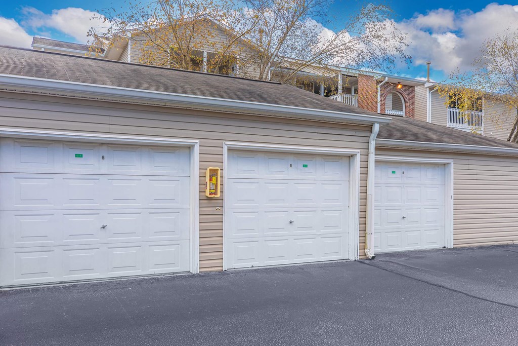 Garages Available at Arbors at Windsor Lake, South Carolina, 29223