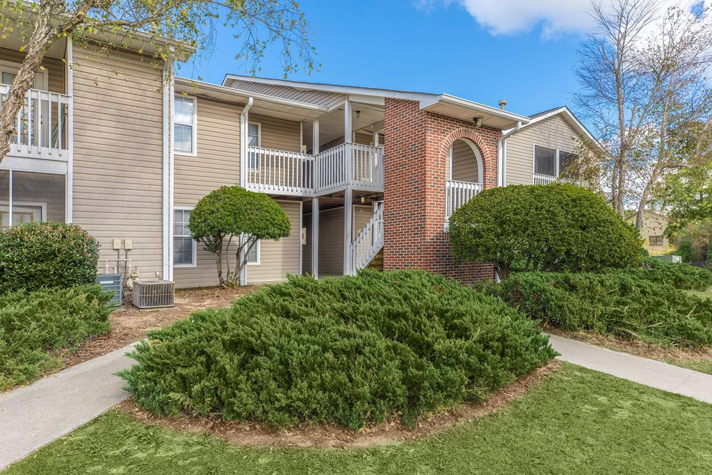 Garden Area at Arbors at Windsor Lake, South Carolina, 29223