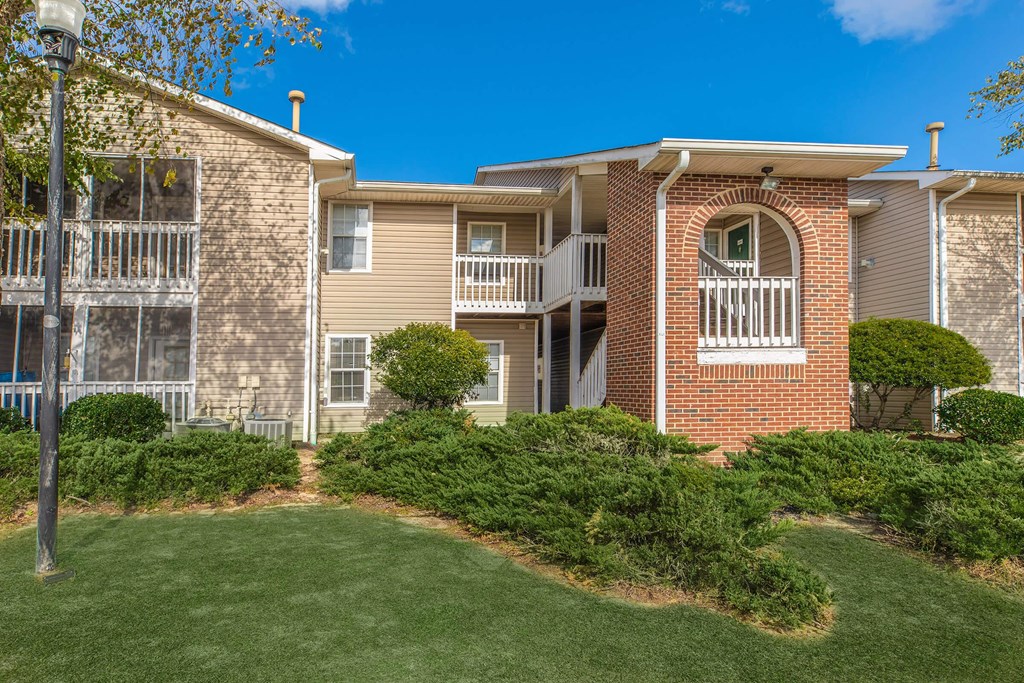exterior view at Arbors at Windsor Lake, Columbia South Carolina   