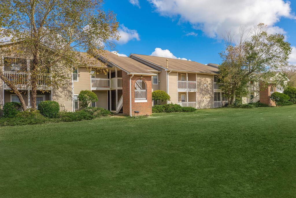Green Landscape at Arbors at Windsor Lake, Columbia, SC  