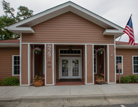 Apartment Leasing Office