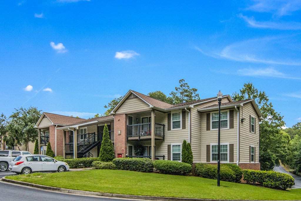 the preserve at ballantyne commons apartment exterior