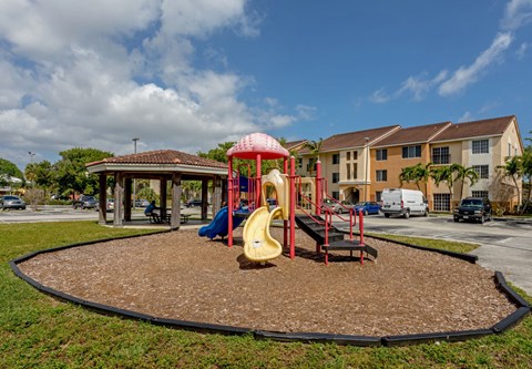 the reserve at fairfax corner park