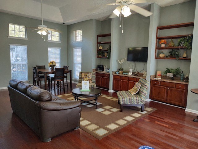 Luxurious Apartment Living at Cross Creek Apartments, Beaufort, SC, 29906