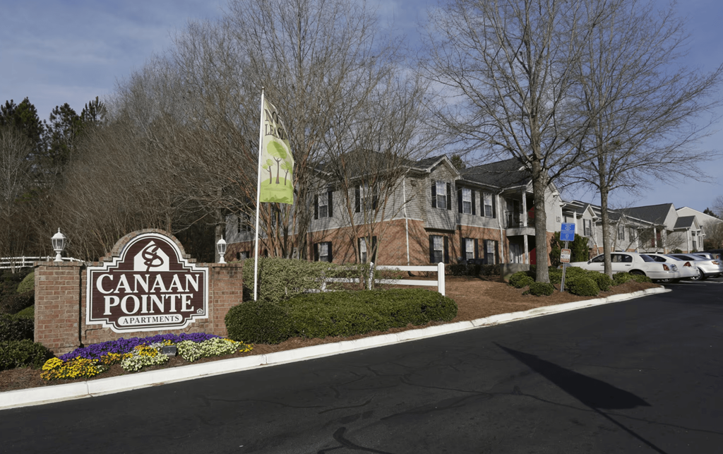 the building where the condo hotel is located at Canaan Pointe, South Carolina