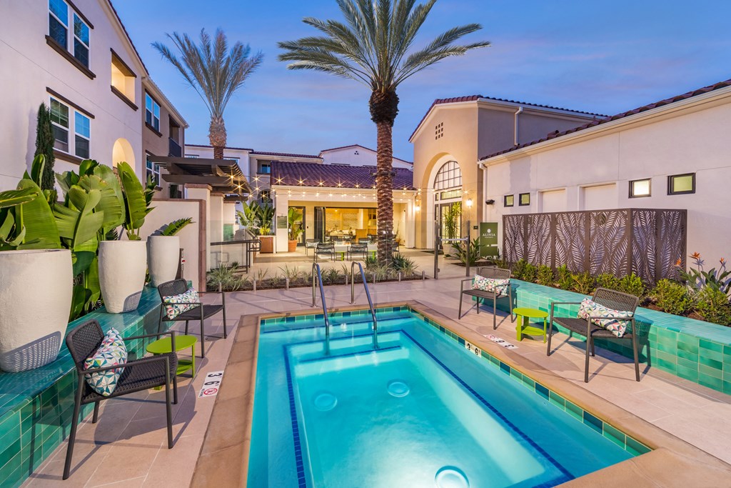 the swimming pool at the resort at longboat key club