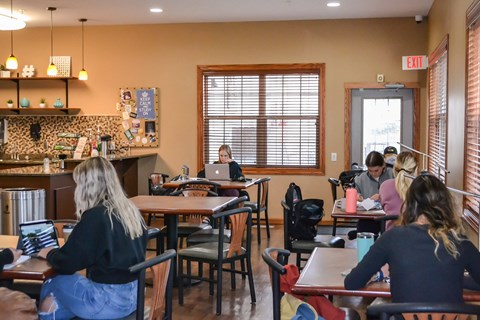 Community Room at Summit Ridge, Duluth, MN, 55811