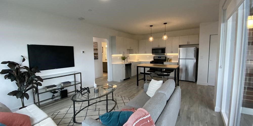 Living Room With Kitchen at Highwood 546, Highwood, IL