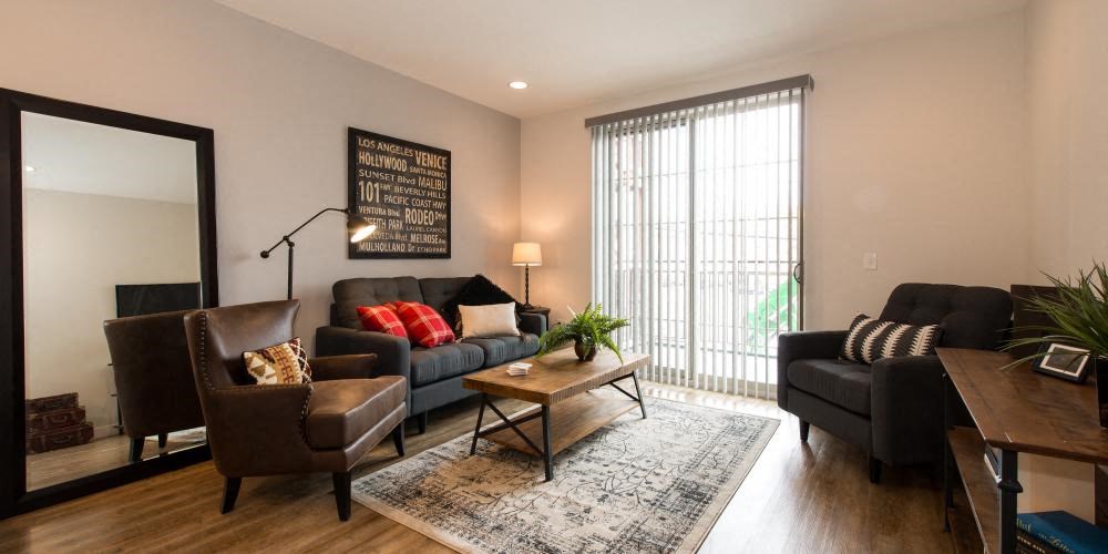 Living Room at Kedzie 4447, Chicago, IL