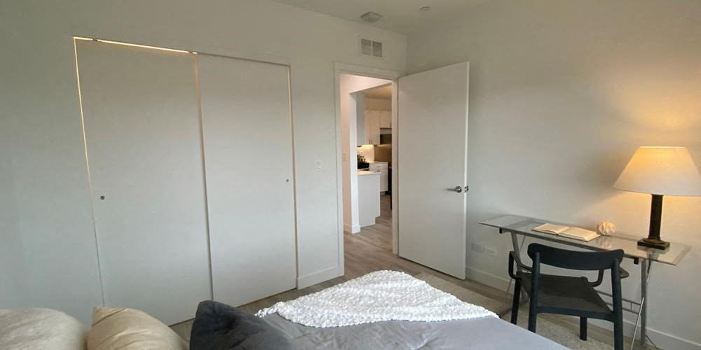 Bedroom With Closet at Highwood 546, Illinois, 60040