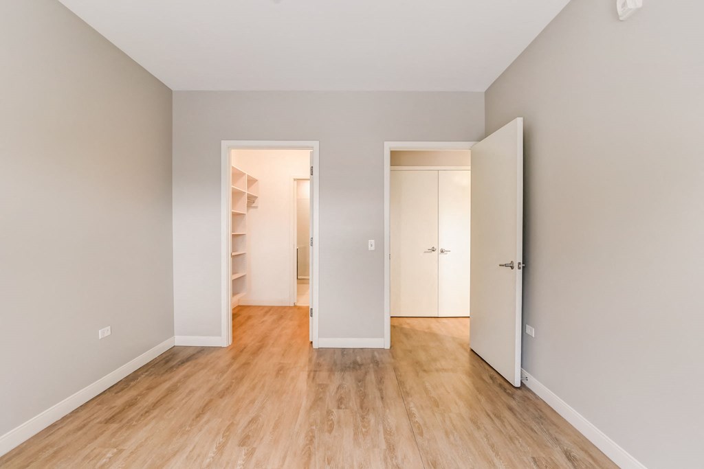 Bedroom at Clarendon Hills 229, Clarendon, IL