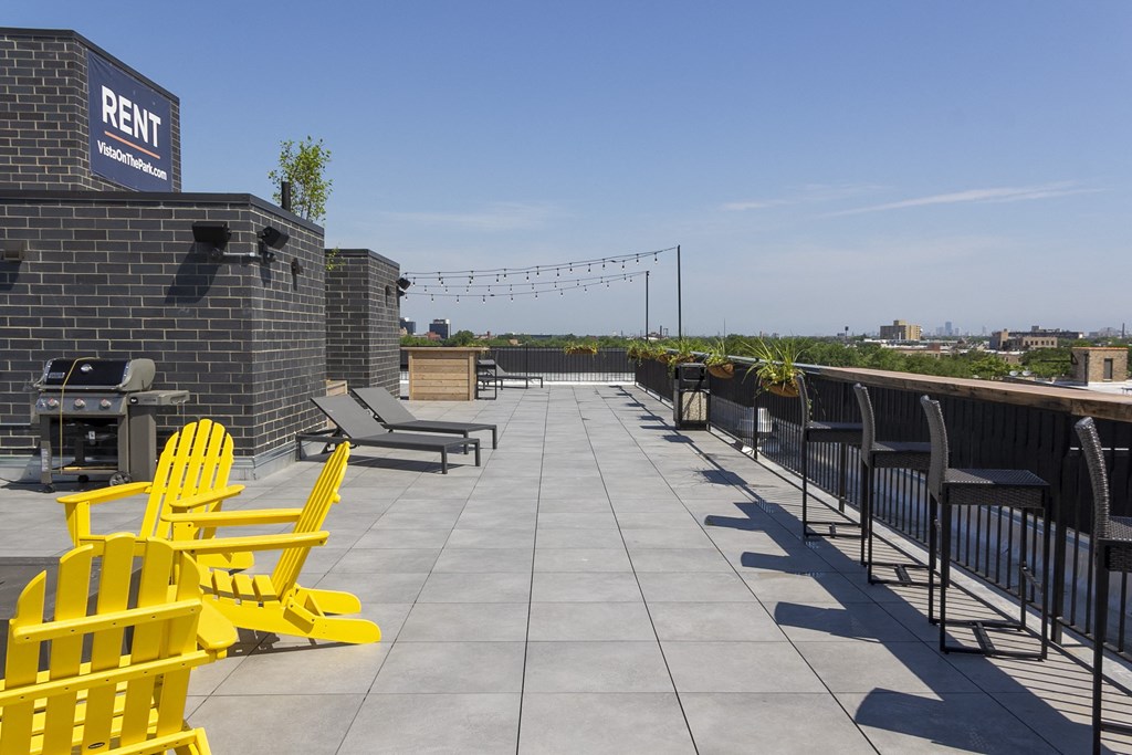 the rooftop patio at the reit apartments at Talman 1554, Illinois, 60622