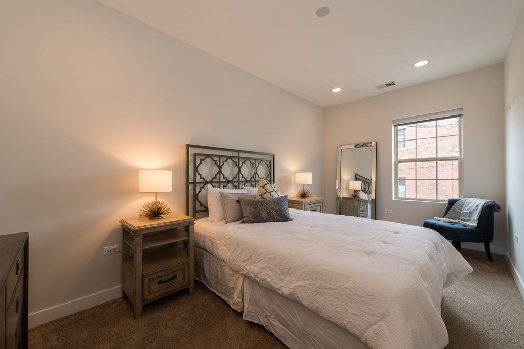 HIGHPOINT Albany Park On Kedzie