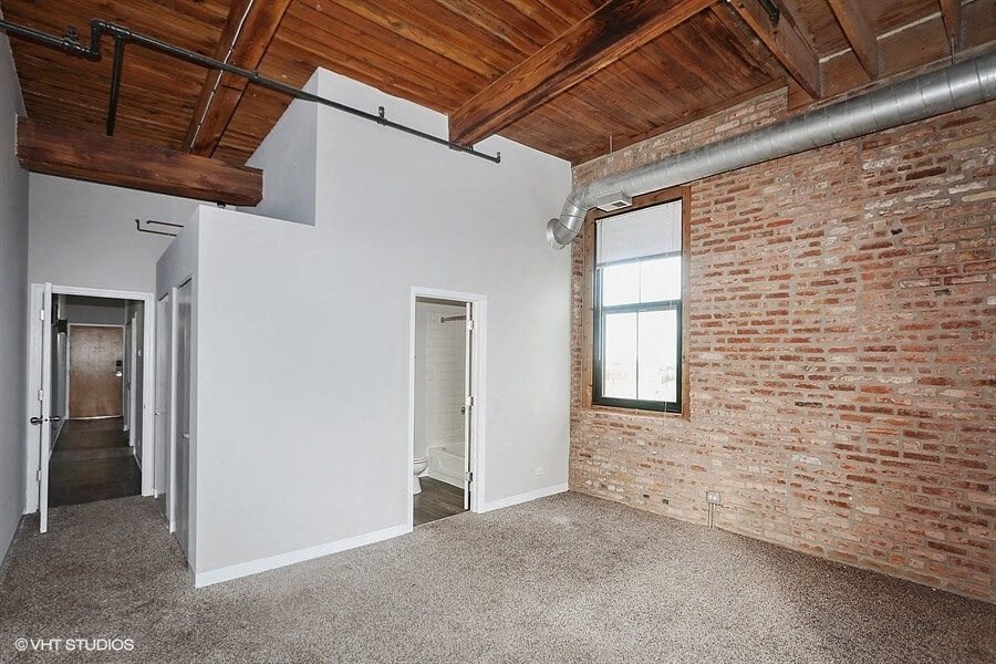 Unique interiors  at Carriage House Lofts, Illinois