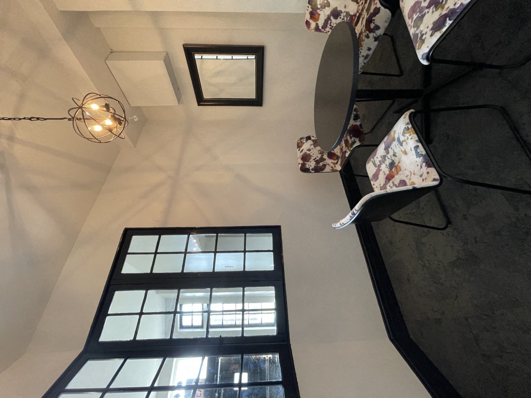 Sitting Area Surrounded by Beautiful Windows at 1033 W Loyola, Illinois