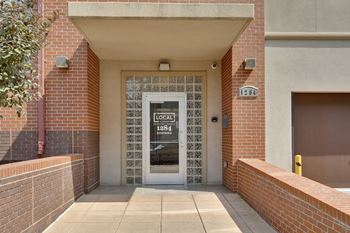 Entrance to 1284 Downing