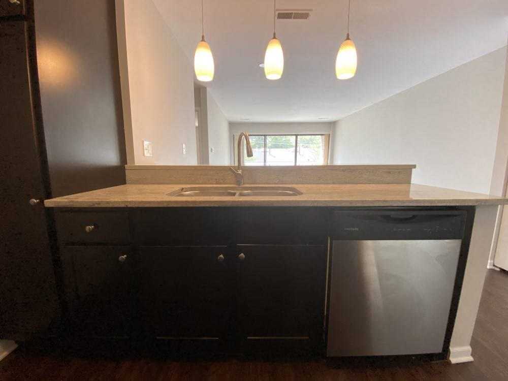 Double sink with tons of counter space