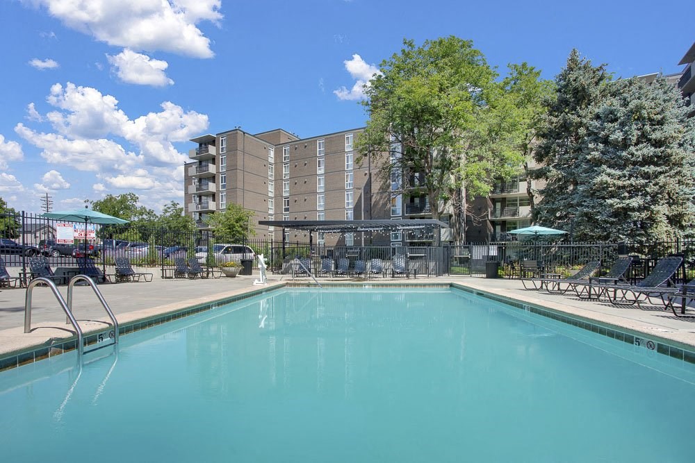 Relax in the sun or under the shaded pergola