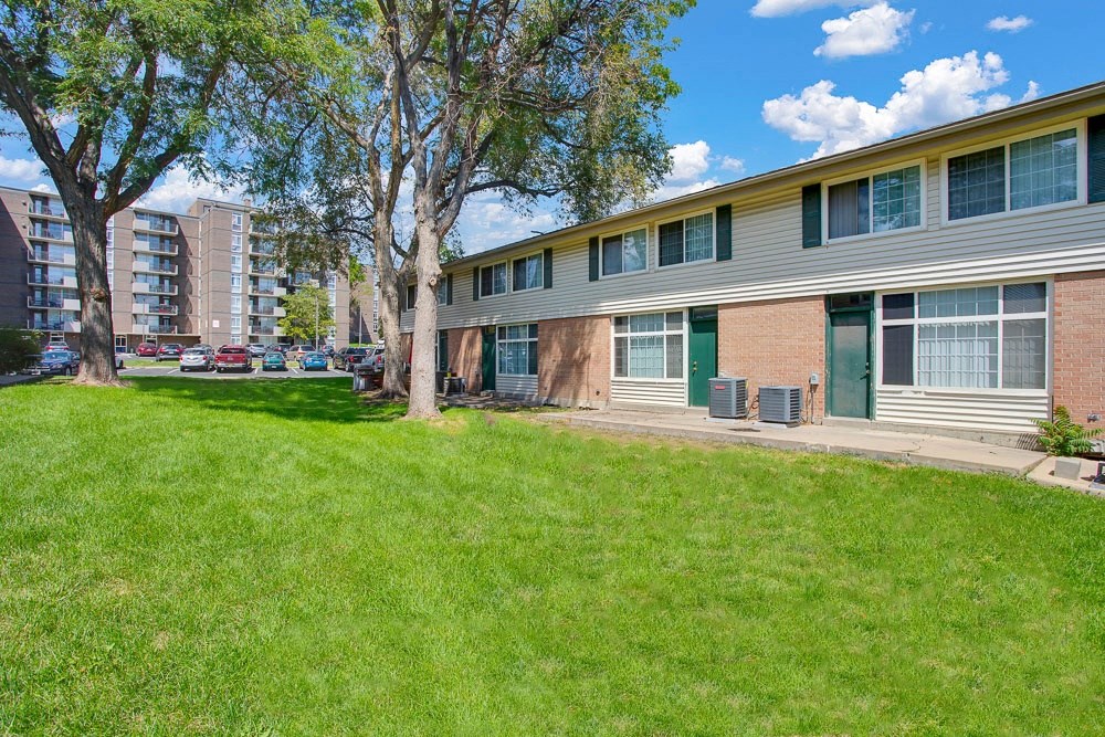 Grassy areas to enjoy the sunshine