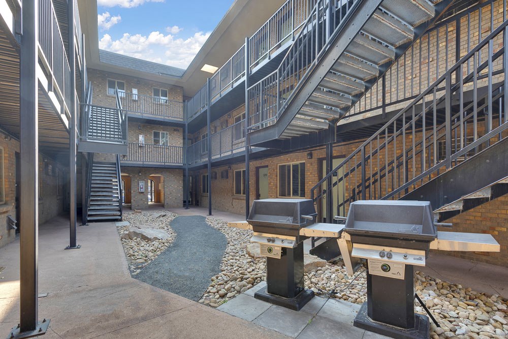 BBQ grills at 23 - 33 Pearl