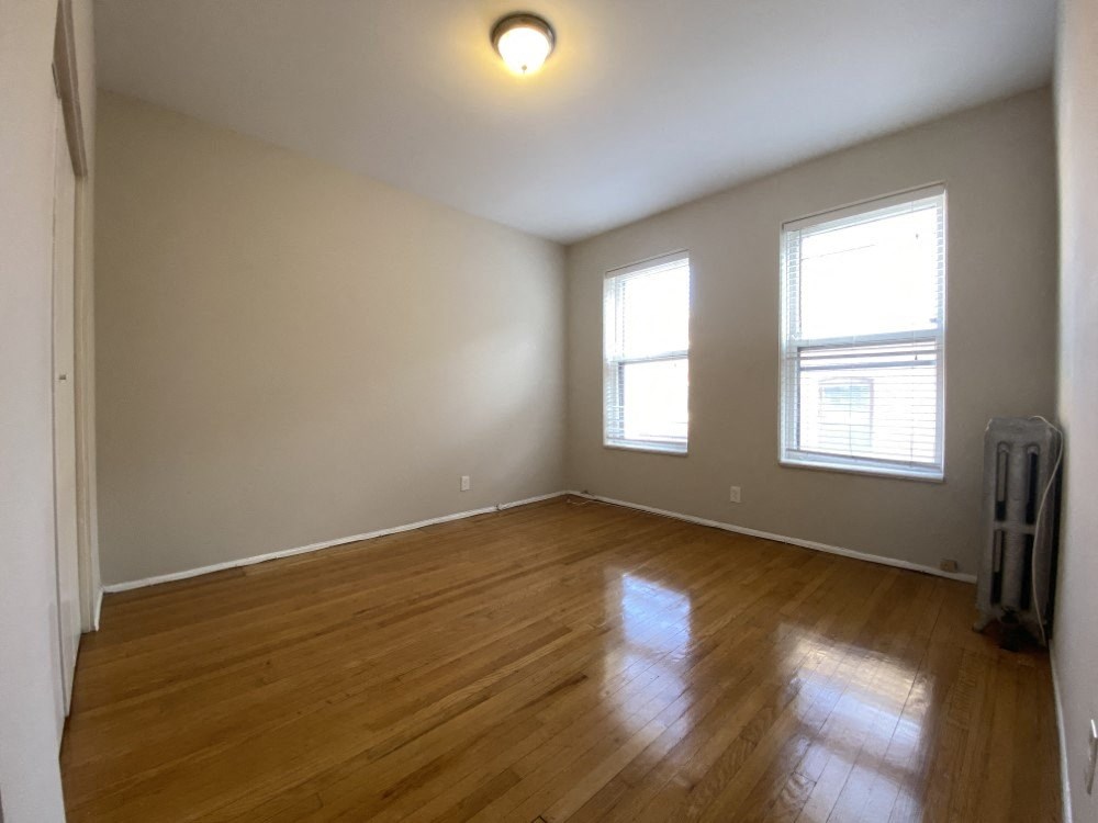 Large windows in the bedroom - 2 Bedroom A