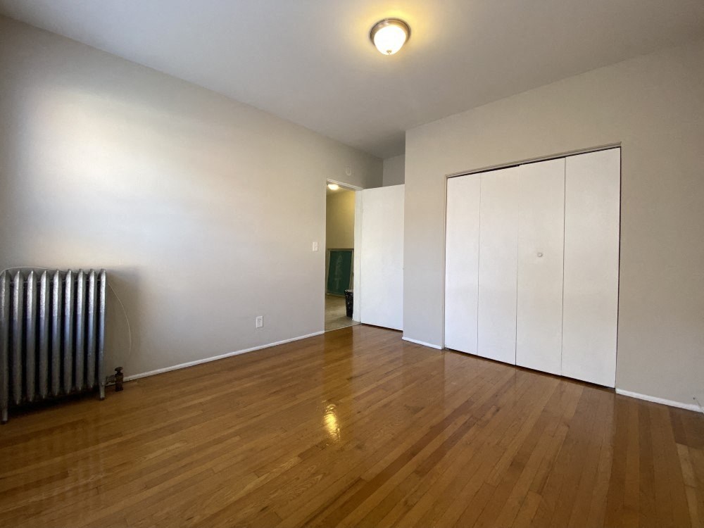 Bedroom with a large closet 2 Bedroom A