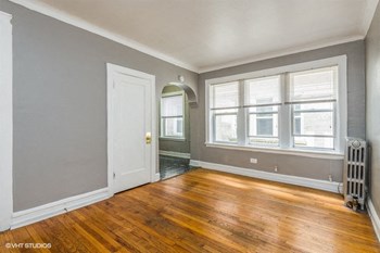 Interiors-Bright living space Bright living space - Photo Gallery 2
