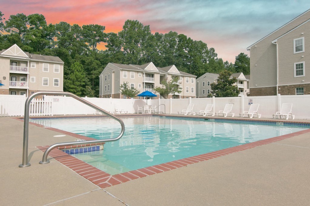 Plenty of seating at the pool