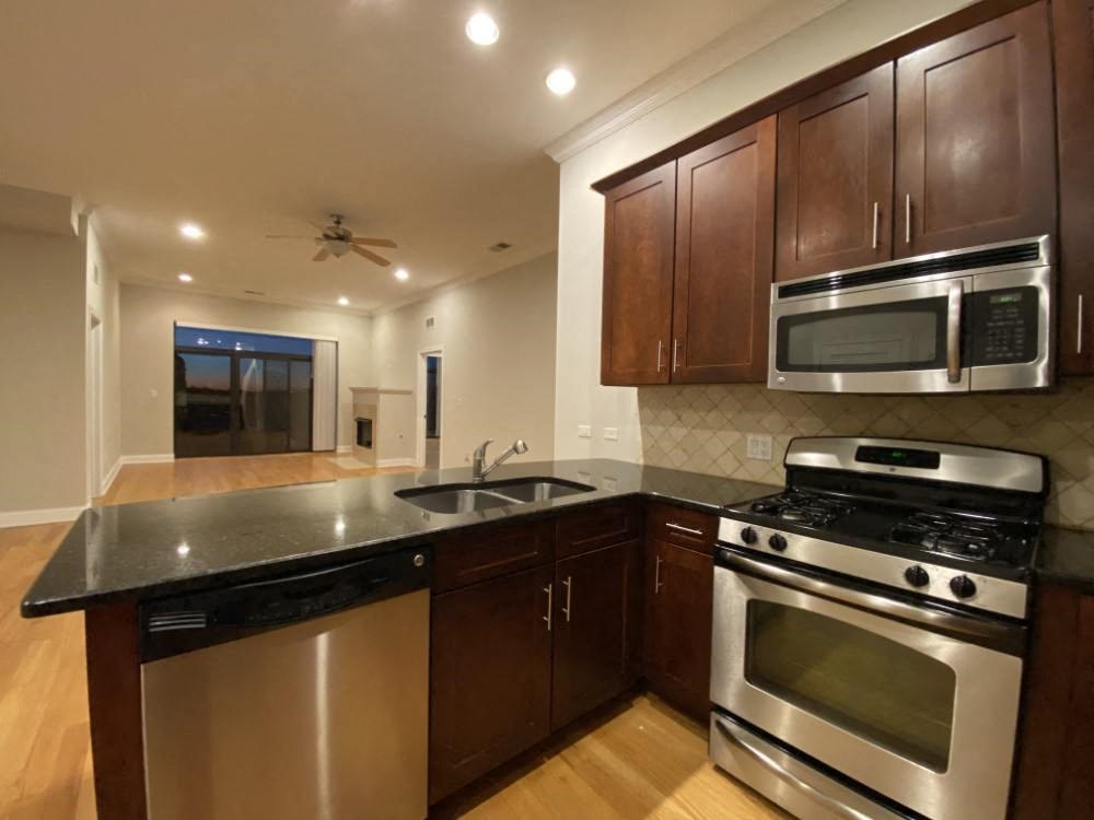 Built-in microwave and dishwasher - 3 Bedroom