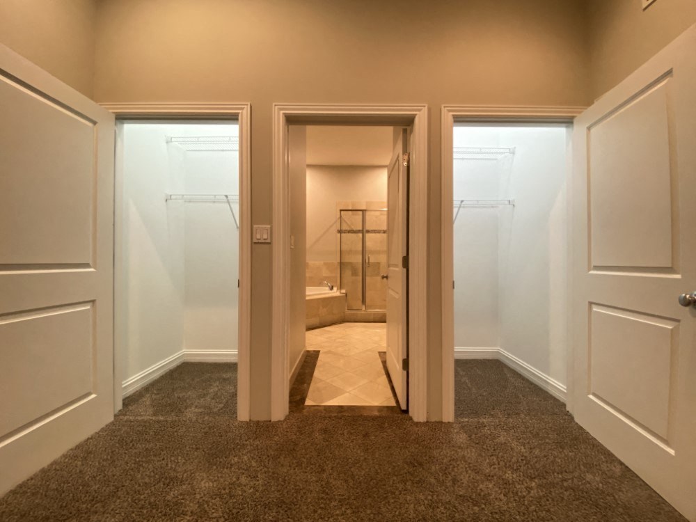 Large double closets in the bedroom - 3 Bedroom
