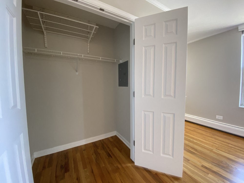 Extra storage closet - One Bedroom