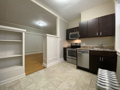 Built-in microwave and dishwasher