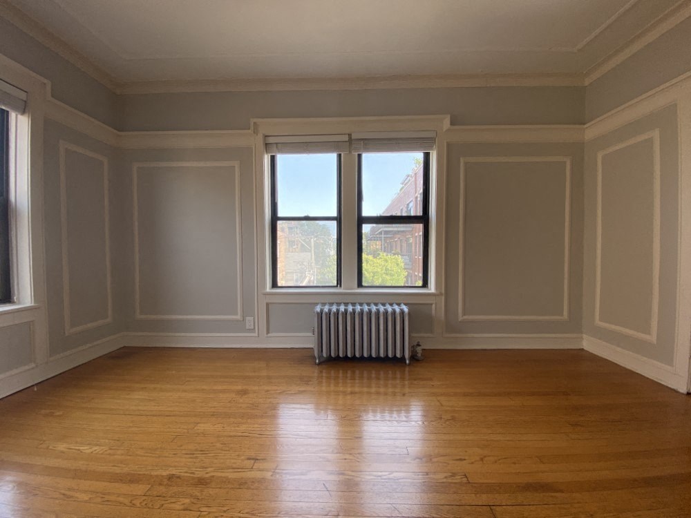 Large bedroom with plenty of room for larger furniture