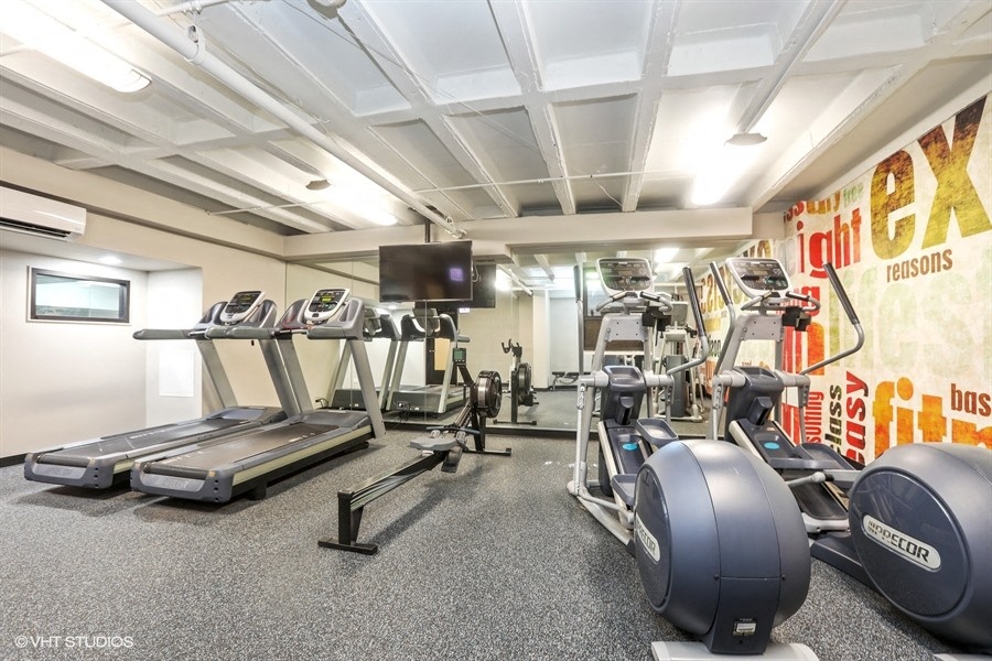 Fully Equipped Fitness Center  at 5550 S Dorchester, Illinois, 60637