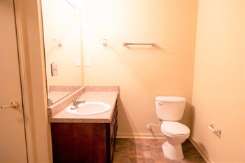 Hallmark At Garden Parkway