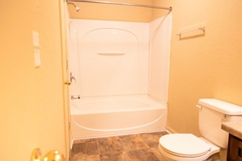 Hallmark At Garden Parkway